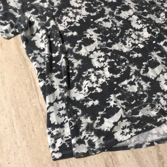 BDG | Black and White | Mens | Size XL - Picture 3 of 8